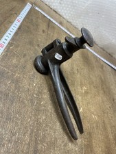 bouchonneuse Fonte outil