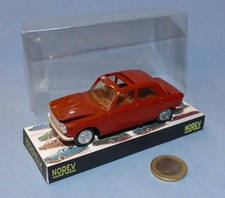 Norev Plastigam réf 5 : Peugeot 204 Berline "Toit ouvrant" (Brun) Pour Pièces