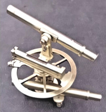 Theodolite - Teodolito- Surveying -Nivelliergerät- Cercle alignement géodésique