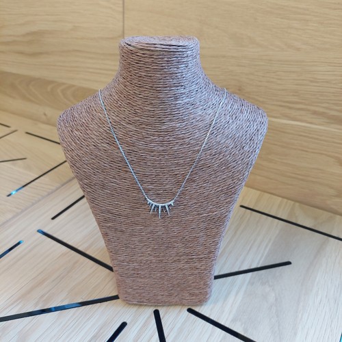 Présentoir bijoux buste - présentoir,