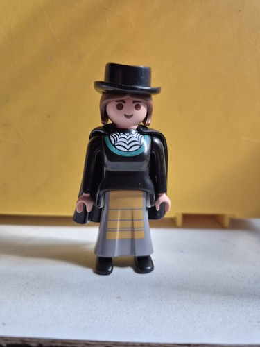 Playmobil sorcière plastique - sorcière,