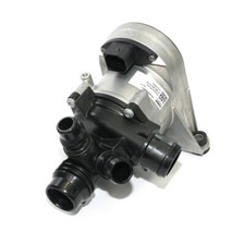 Water Pump For Mercedes Benz 3.0 EQ Boost A2562000200 A2562000500