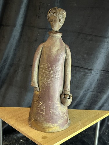 Grande sculpture terre - , cuite