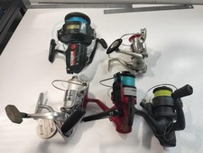 Moulinets, matériel de pêche, lot de 5, nécessitant des articles de réparation