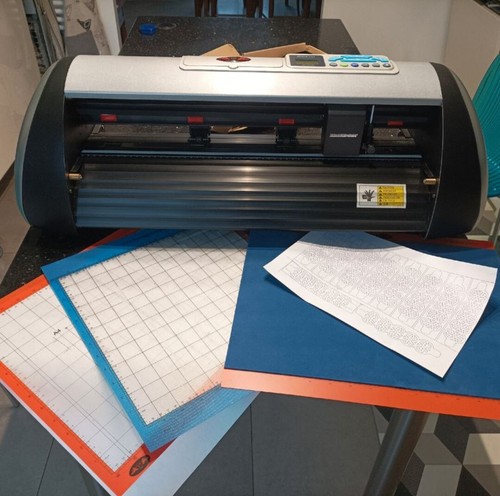 Plotter découpe black cat - plotter,
