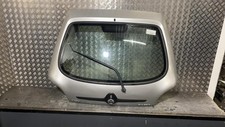 Malle/Hayon arriere MAZDA 121