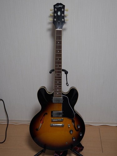 Guitare semi creuse - guitare, semi-creuse