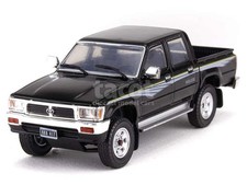 Toyota Hilux SR5 Pick-Up