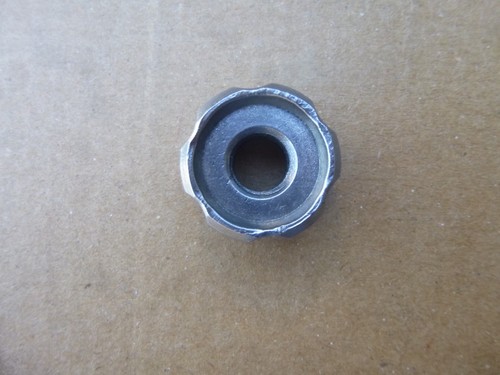 Ecrou fixation cache - ecrou,