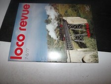 ** Loco Revue n°385 color insert - Gare de Royat - welding station 