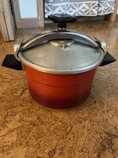 (D46) ANCIENNE COCOTTE MINUTE SEB  8 LITRES EN ALUMINIUM VINTAGE ROUGE