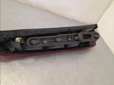 Feu arriere principal droit