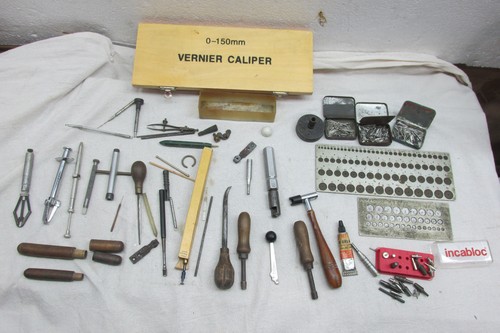 énorme lot outils anciens - Énorme, d'outils