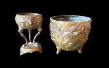 burn perfume and bronze vase Menji era