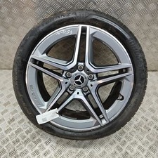 Jante en alliage avec pneu MERCEDES-BENZ A V177 A1774011500 1.3 Essence 2023