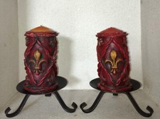 Deux Grosses Bougies Anciennes