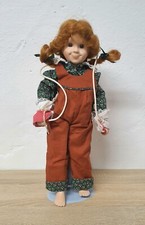 Poupée d'artiste poupée