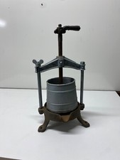 Ancien pressoir à fruit ou