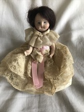 petite poupée ancienne porcelaine  Bisque Avec Son Cheval A Bascule