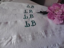 4 SERVIETTES NID D ABEILLE