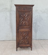 Homme debout Louis XIII en