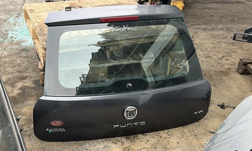 Capot poteau fiat punto evo - capot, poteau.