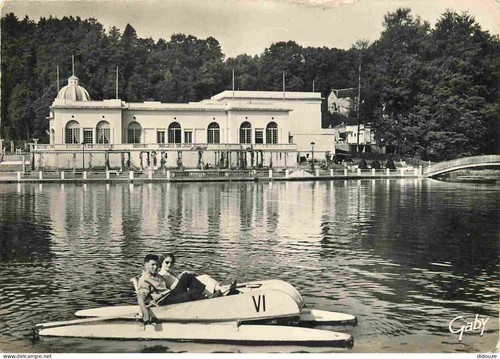 Carte postale bagnoles - postale,