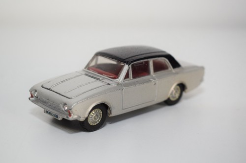 C31 dinky toys - toys, ford