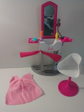 Barbie A day at the hair salon set
