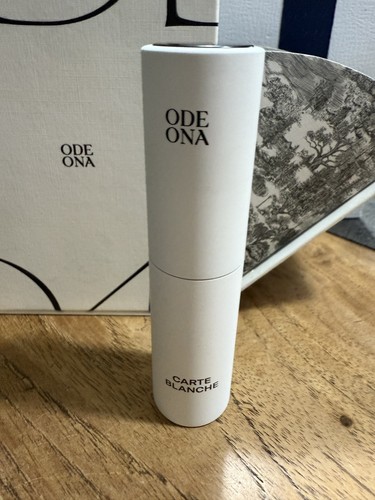 Ode ona carte - blanche, de