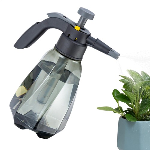 Spray bottles can garden - , water