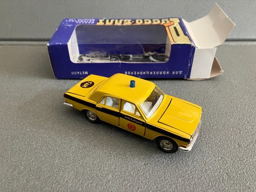 Ancienne miniature voiture - ancienne,