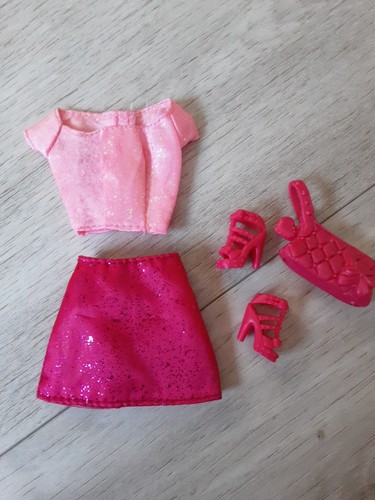 Vêtement barbie - vêtement,