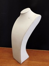 BUSTE A COLLIERS VINTAGE PRESENTOIR RESINE ET SIMILI CUIR HAUT 25 CM SA63