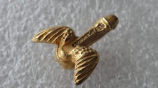 3D GOLD WINGED SEX PIN S