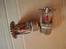 2 têtes  SPRINKLER ampoule rouge 68°,extincteur,protection incendie,pompiers