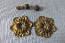 2 pièces d'ornement en laiton