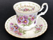 Très jolie TASSE + SOUS TASSE