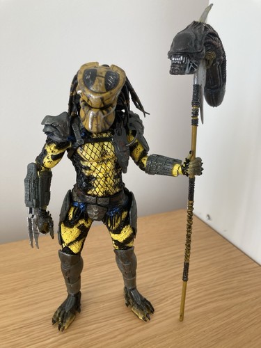 Neca yellow predator wasp - neca,
