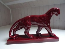 Grande panthère en marche