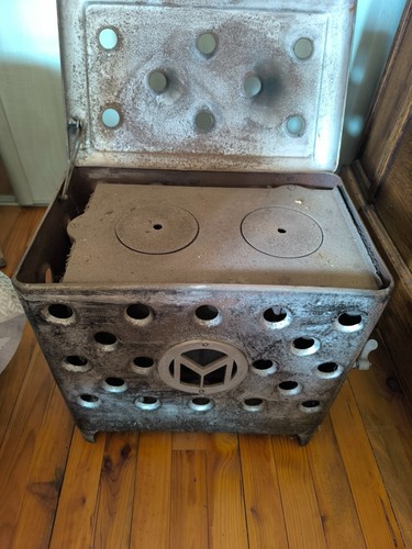 Ancien poêle bois fonte - bois,