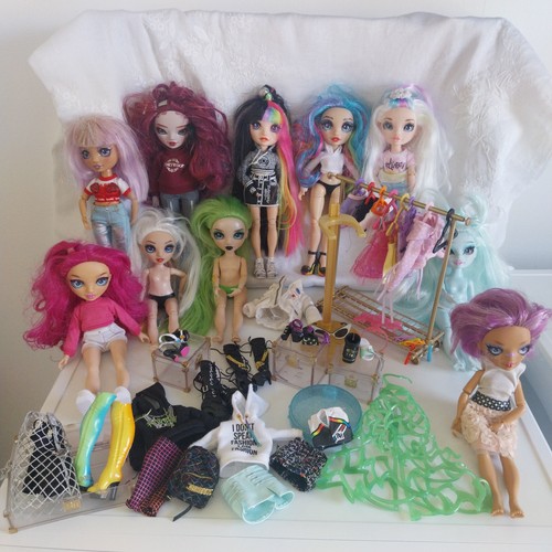 Lot poupées rainbow - 10,