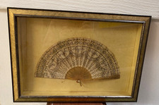 OLD EARLY 20TH CENTURY FAN UNDER GLASS FRAME WITH SILVER METAL INLAYS