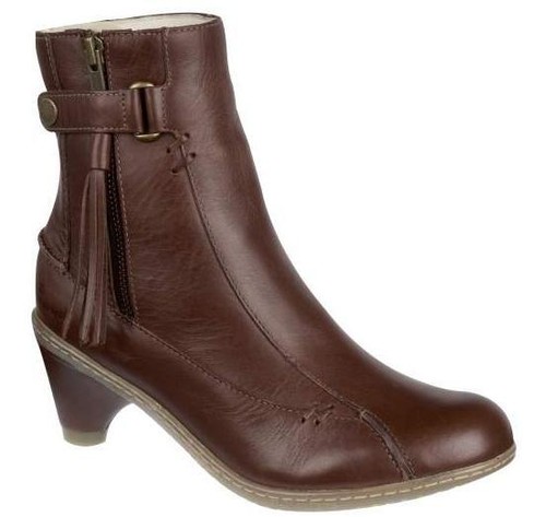 Martens enfiler jenna - martens,