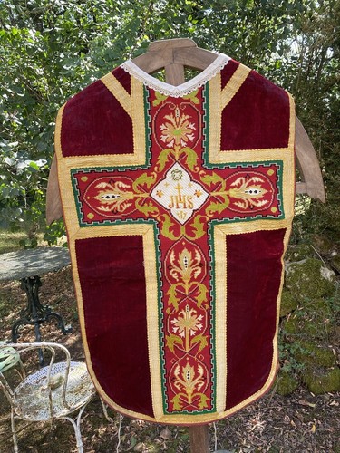 Chape liturgie catholique - &,