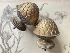 Ornements forme pomme de pin