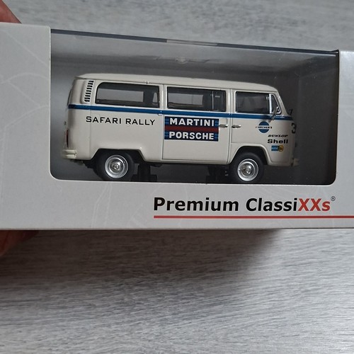 Premium classixxs t2b - classixxs,
