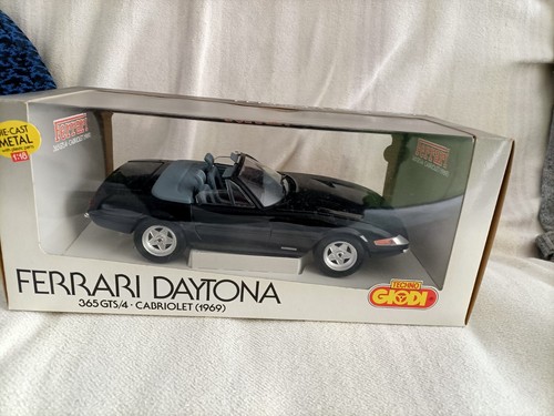 Ferrari daytona 365 gts4 - ferrari,