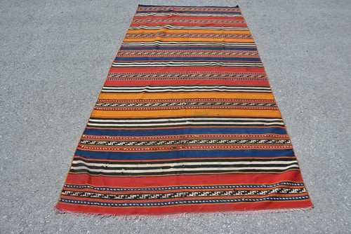 Tapis rouge bleu - rouge, et