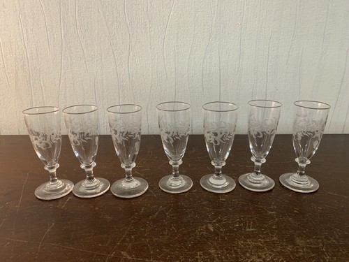 Lot verres cave liqueur - à,